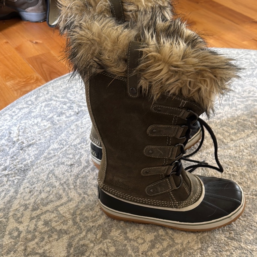 Sorel Winter Rain Boots Brown Black Fur Trim